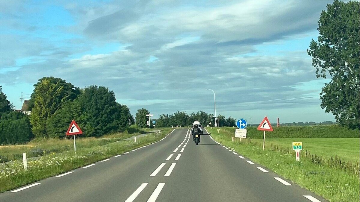N290