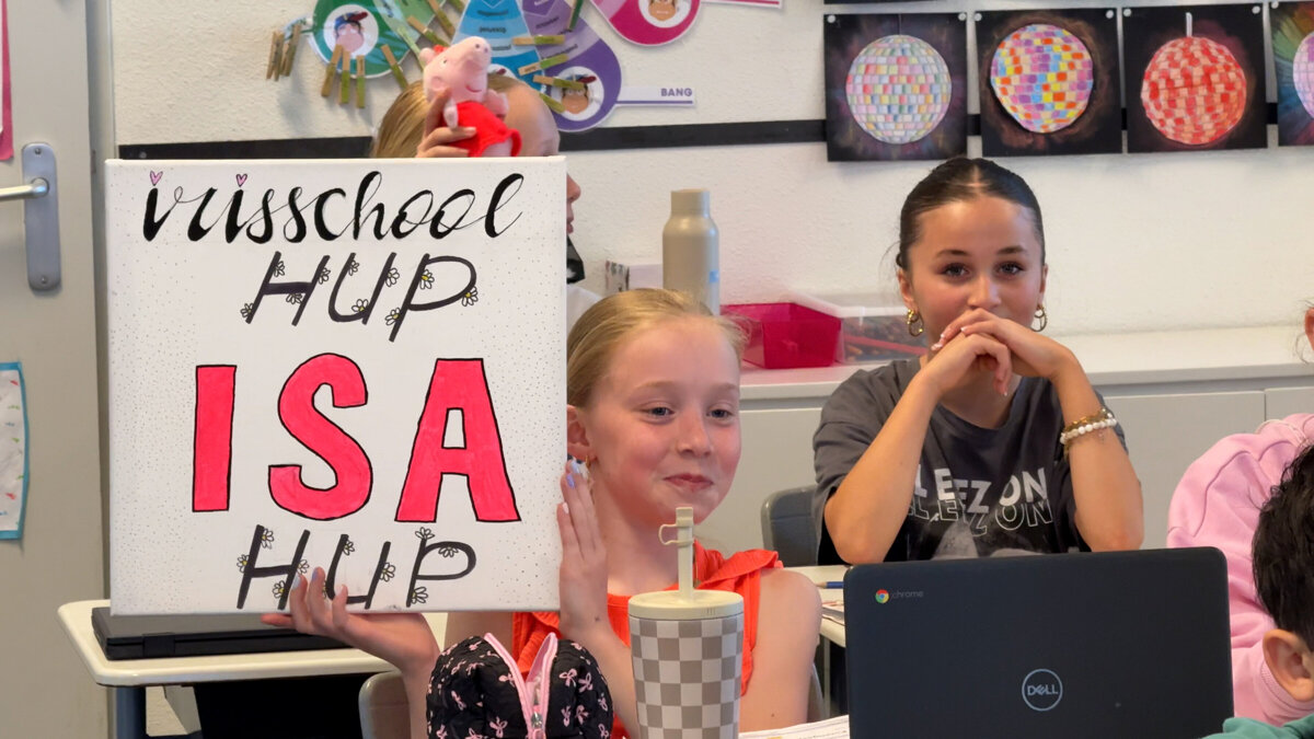 Voorleeswedstrijd 2026, aanmoediging Isa -©Omroep ZVL