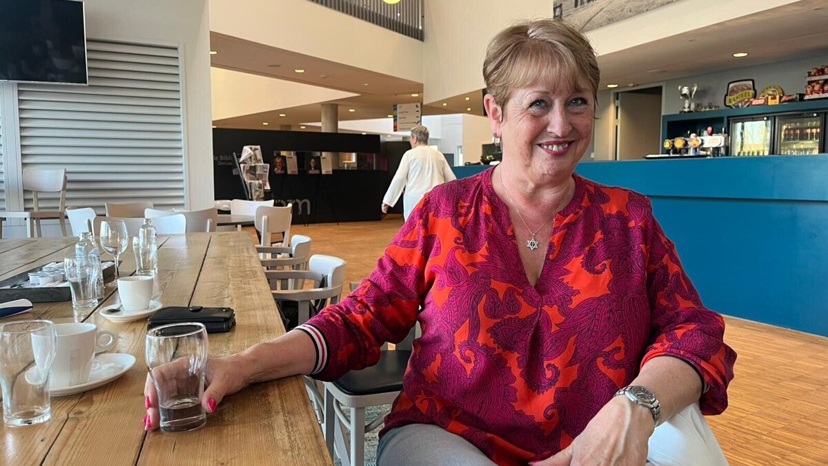 Sas van Gent - India Zandman (PVV Terneuzen)