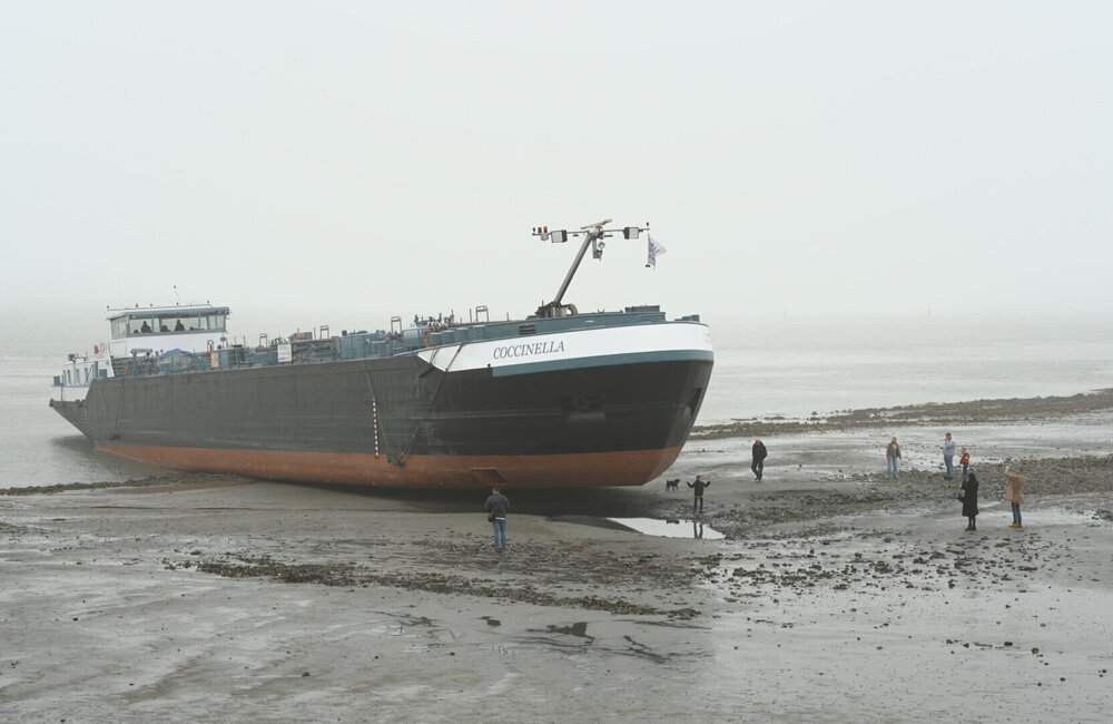 Foto_1_Schip vastgelopen Terneuzen_2026.03.07 .jpg
