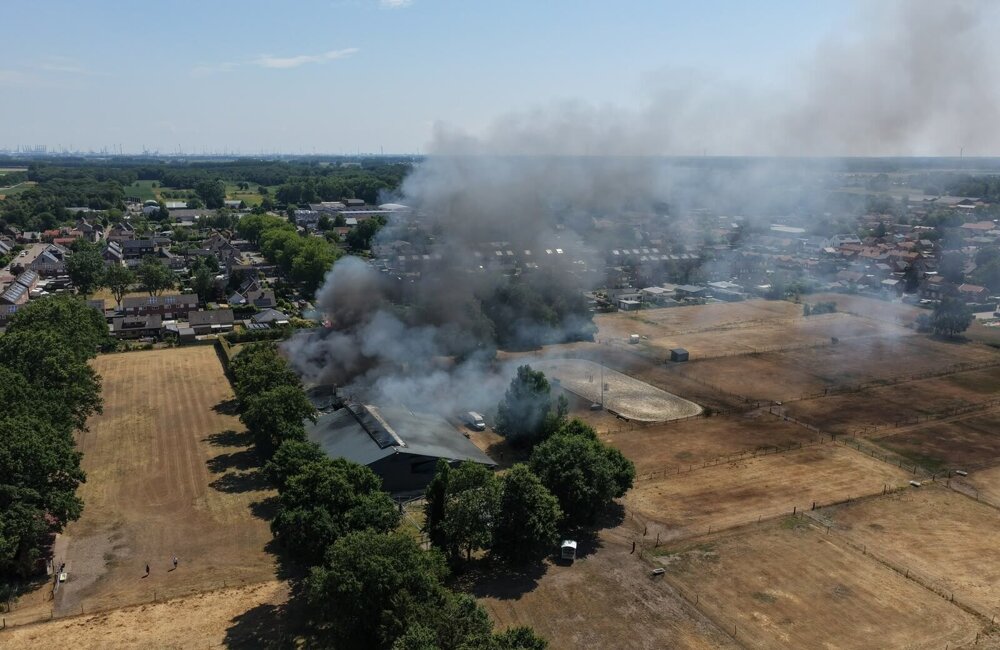 Grote brand stal Clinge - ©Wouter Buijs (5)