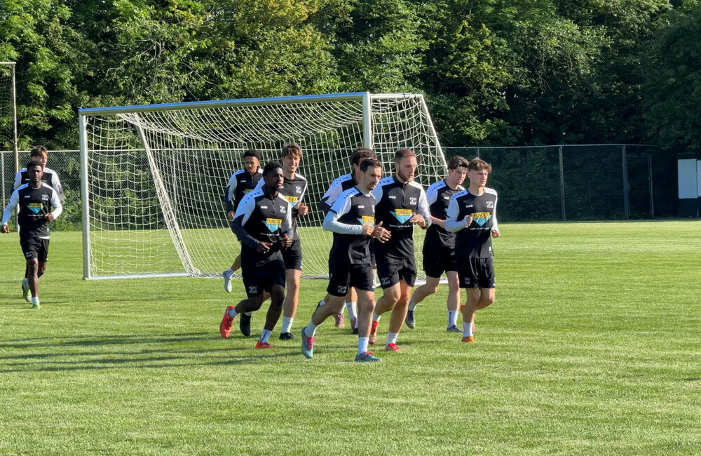 Warming-up HSV Hoek - ©Omroep ZVL